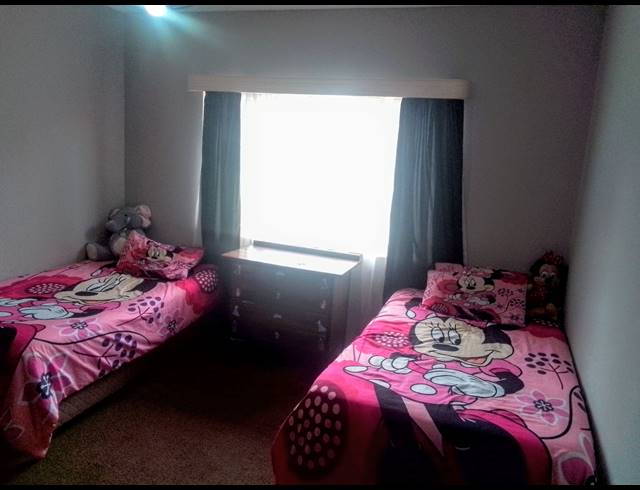 4 BEDROOM FREEHOLD FOR SALE IN GREENHILLS